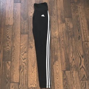 ✨ Adidas leggings! ✨